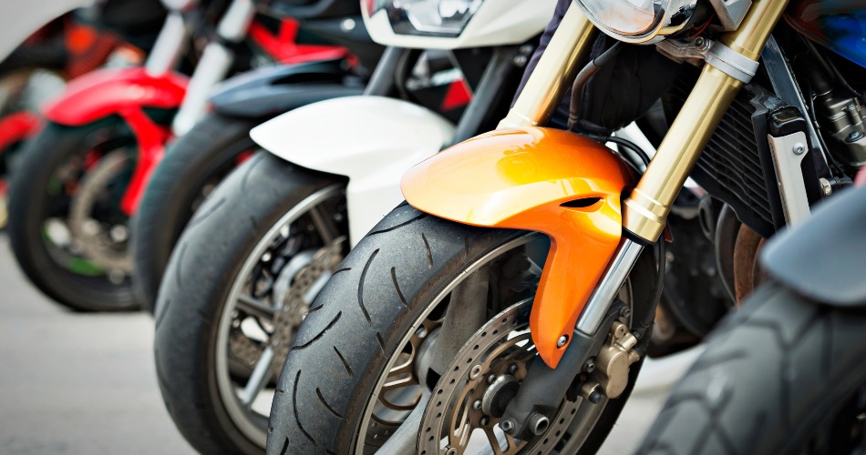 Motos