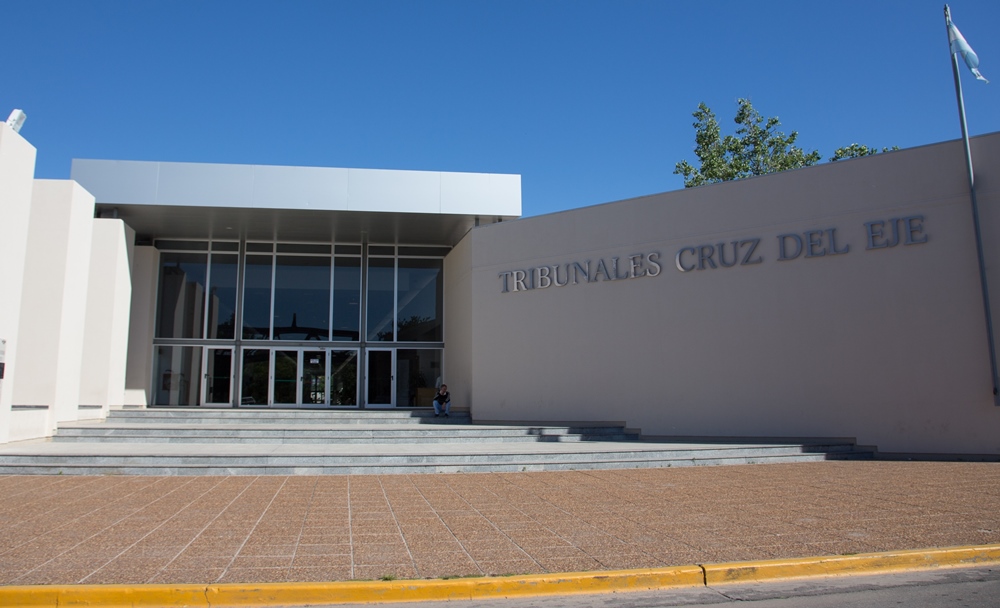 Cruz del Eje